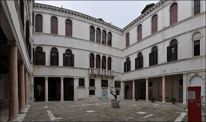 La cour du palazzo Grimani