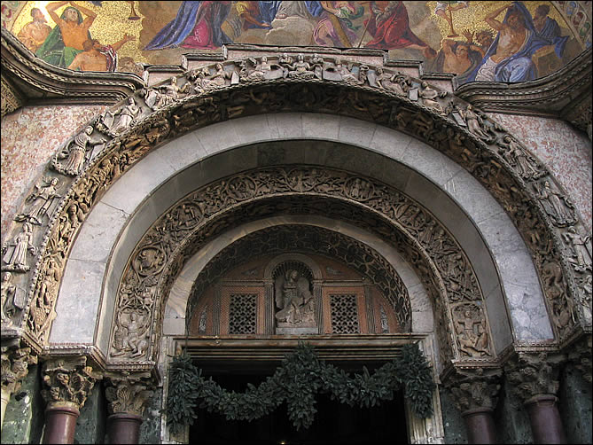 Portail de la Basilique Saint Marc